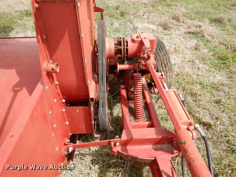 image for item DH5472 New Holland 38  forage harvester