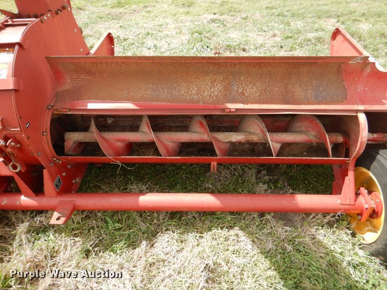 image for item DH5472 New Holland 38  forage harvester