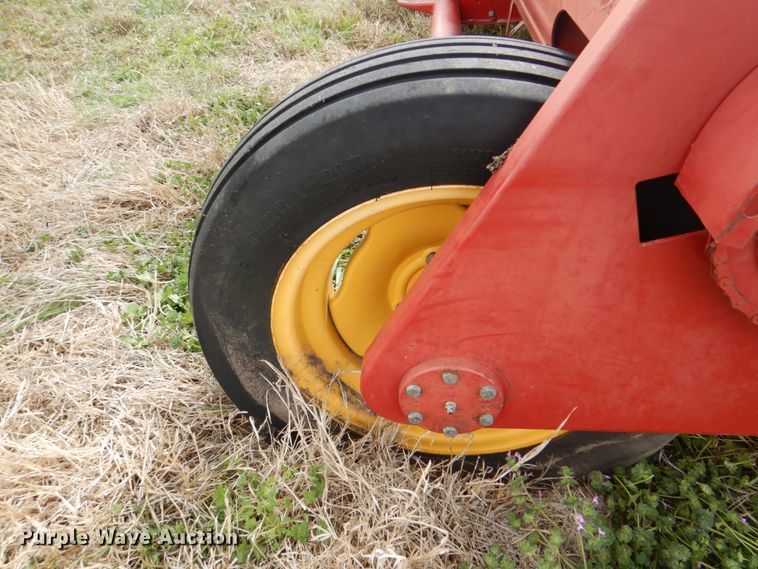 image for item DH5472 New Holland 38  forage harvester
