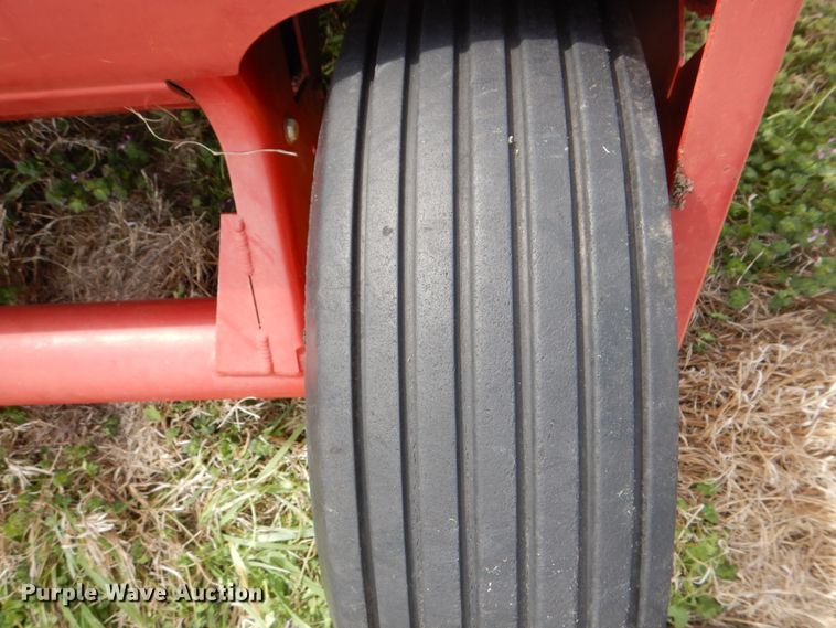 image for item DH5472 New Holland 38  forage harvester