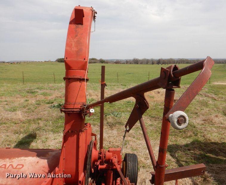 image for item DH5473 New Holland 38  forage harvester