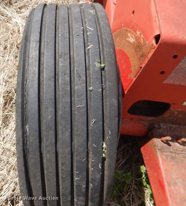 image for item DH5473 New Holland 38  forage harvester