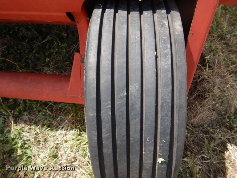 image for item DH5473 New Holland 38  forage harvester