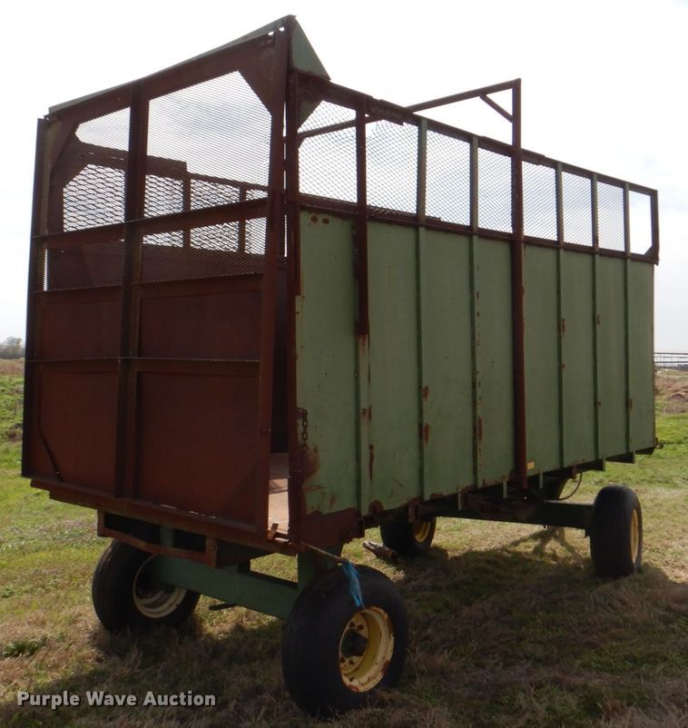 image for item DH5474 Silage dump wagon