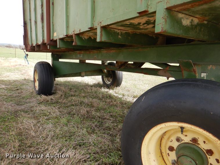 image for item DH5474 Silage dump wagon
