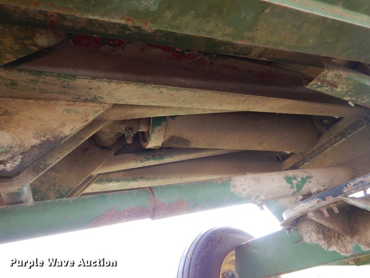 image for item DH5474 Silage dump wagon