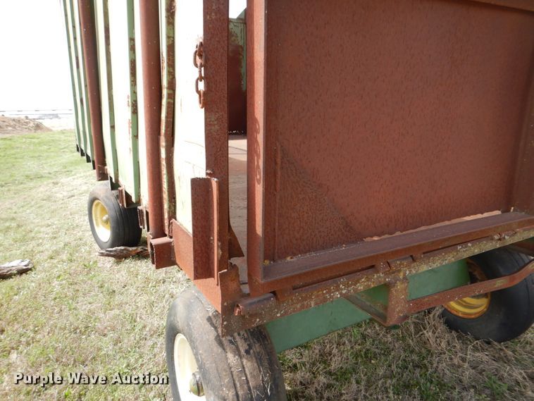 image for item DH5474 Silage dump wagon