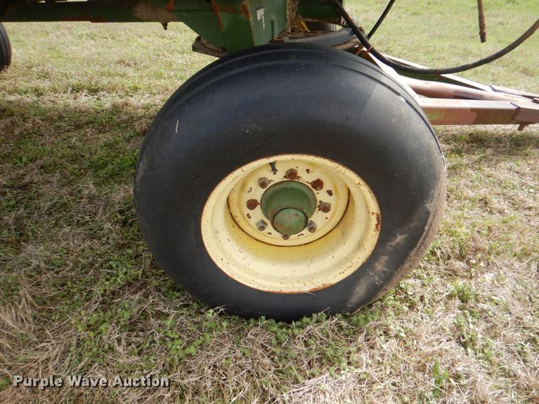 image for item DH5474 Silage dump wagon