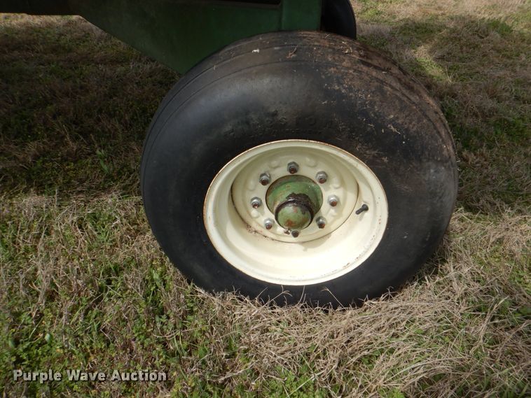 image for item DH5474 Silage dump wagon