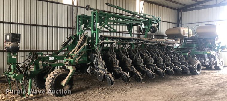 image for item DJ0231 Great Plains YP2425A-48TR  twin row planter