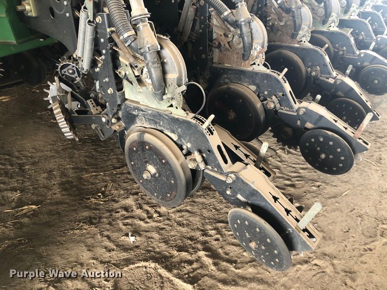 image for item DJ0231 Great Plains YP2425A-48TR  twin row planter