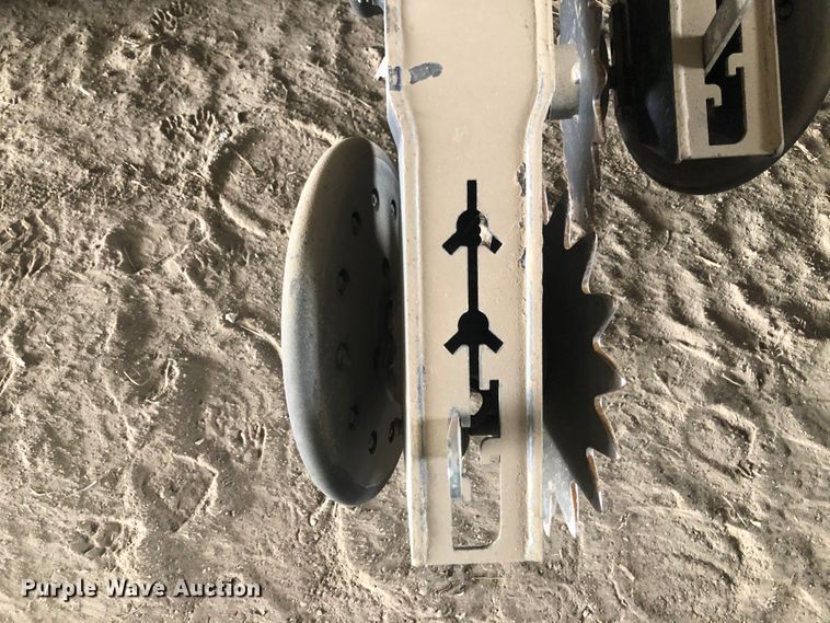 image for item DJ0231 Great Plains YP2425A-48TR  twin row planter