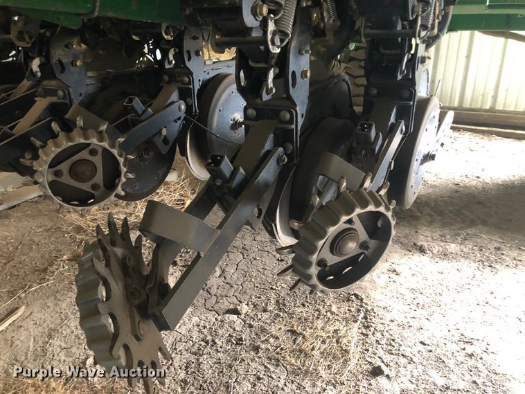 image for item DJ0231 Great Plains YP2425A-48TR  twin row planter