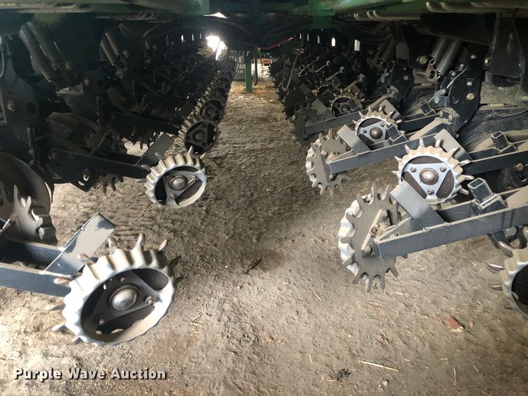 image for item DJ0231 Great Plains YP2425A-48TR  twin row planter