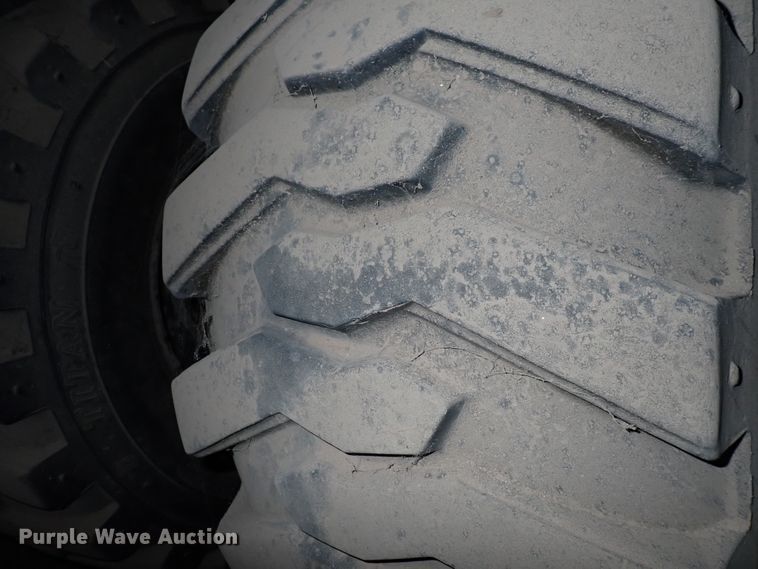 image for item DJ0231 Great Plains YP2425A-48TR  twin row planter