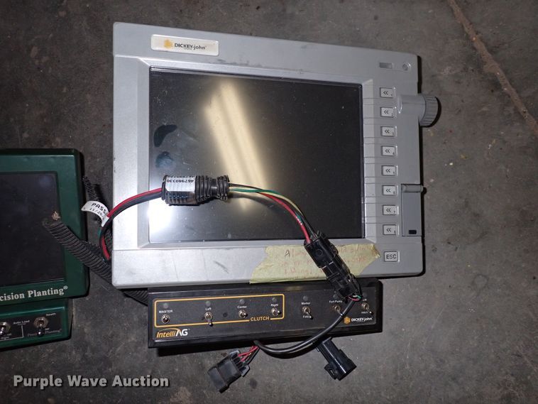 image for item DJ0231 Great Plains YP2425A-48TR  twin row planter