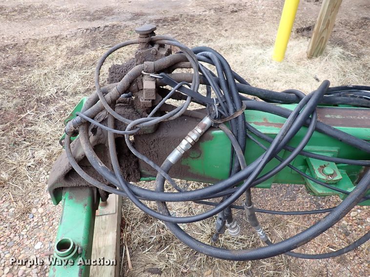 image for item DJ0234 John Deere 7200 Max Emerge 2  planter