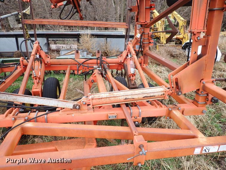 image for item DJ0236 Sunflower 3160-42 Fallow King  field cultivator