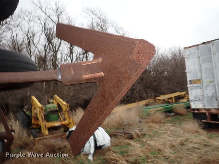 image for item DJ0236 Sunflower 3160-42 Fallow King  field cultivator