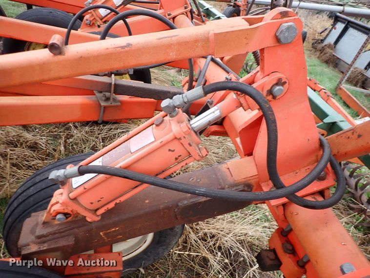 image for item DJ0236 Sunflower 3160-42 Fallow King  field cultivator