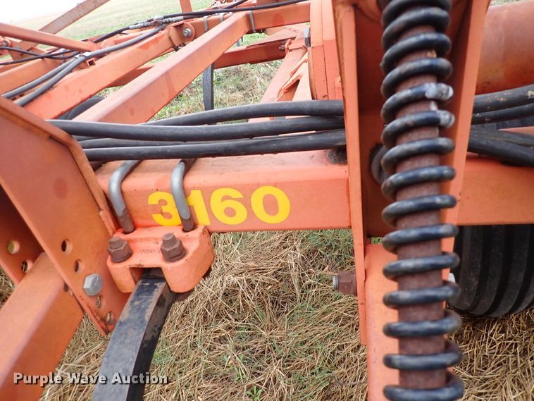 image for item DJ0236 Sunflower 3160-42 Fallow King  field cultivator