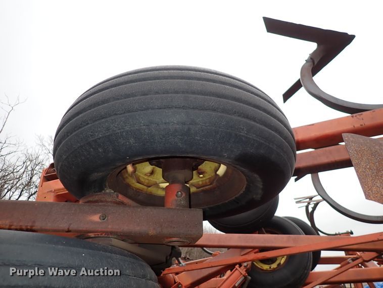 image for item DJ0236 Sunflower 3160-42 Fallow King  field cultivator