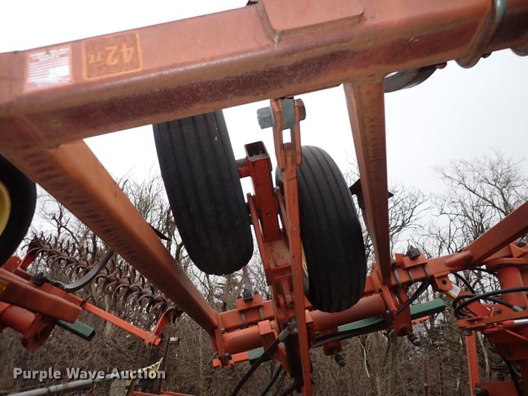 image for item DJ0236 Sunflower 3160-42 Fallow King  field cultivator