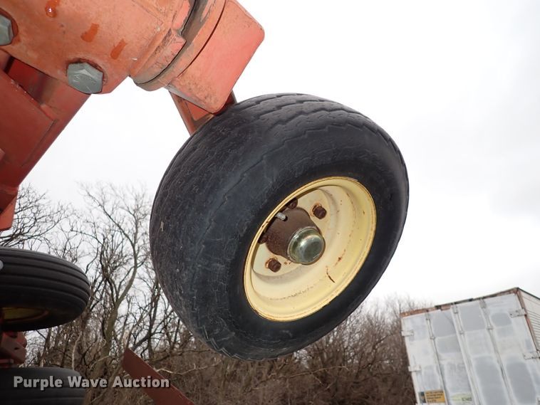image for item DJ0236 Sunflower 3160-42 Fallow King  field cultivator