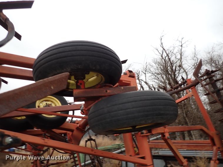 image for item DJ0236 Sunflower 3160-42 Fallow King  field cultivator