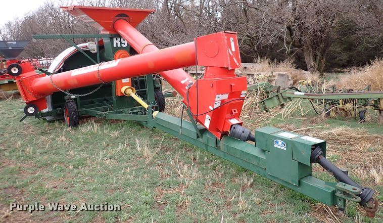 image for item DJ0239 Richiger R9 grain bagger