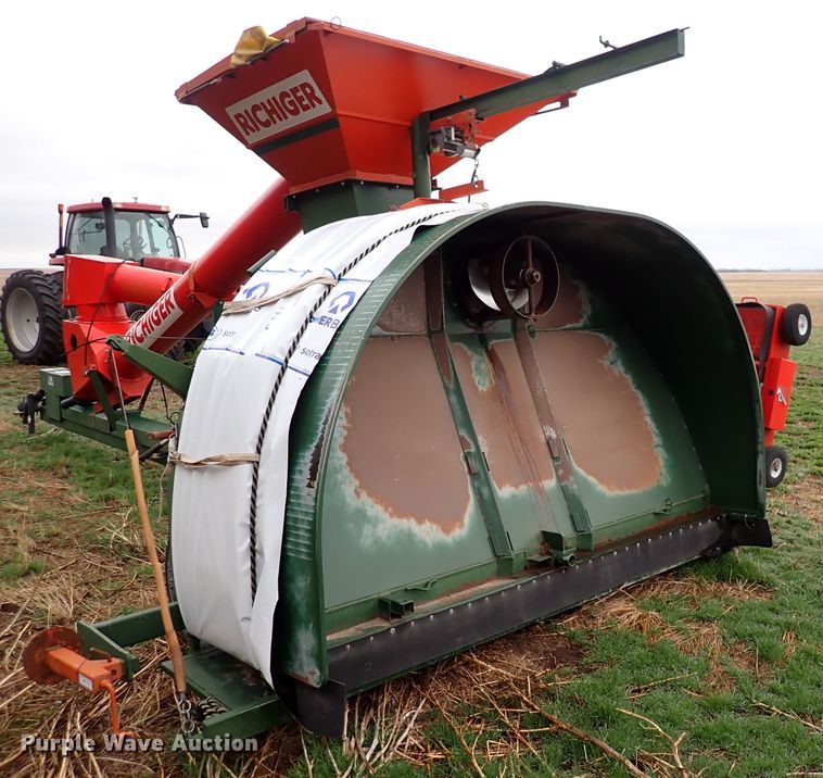 image for item DJ0239 Richiger R9 grain bagger