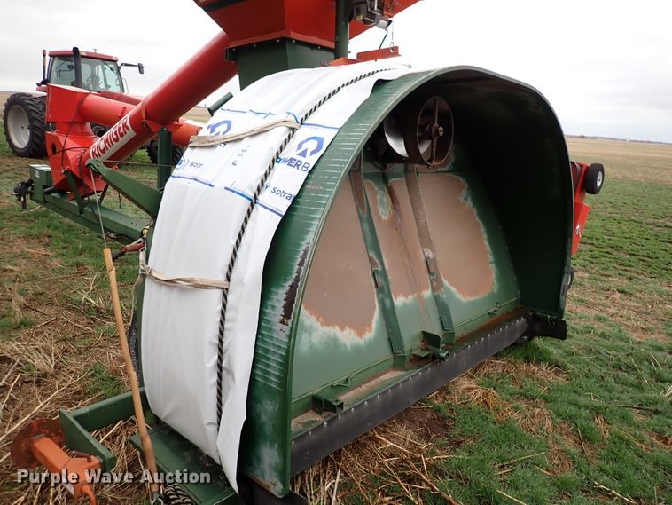 image for item DJ0239 Richiger R9 grain bagger