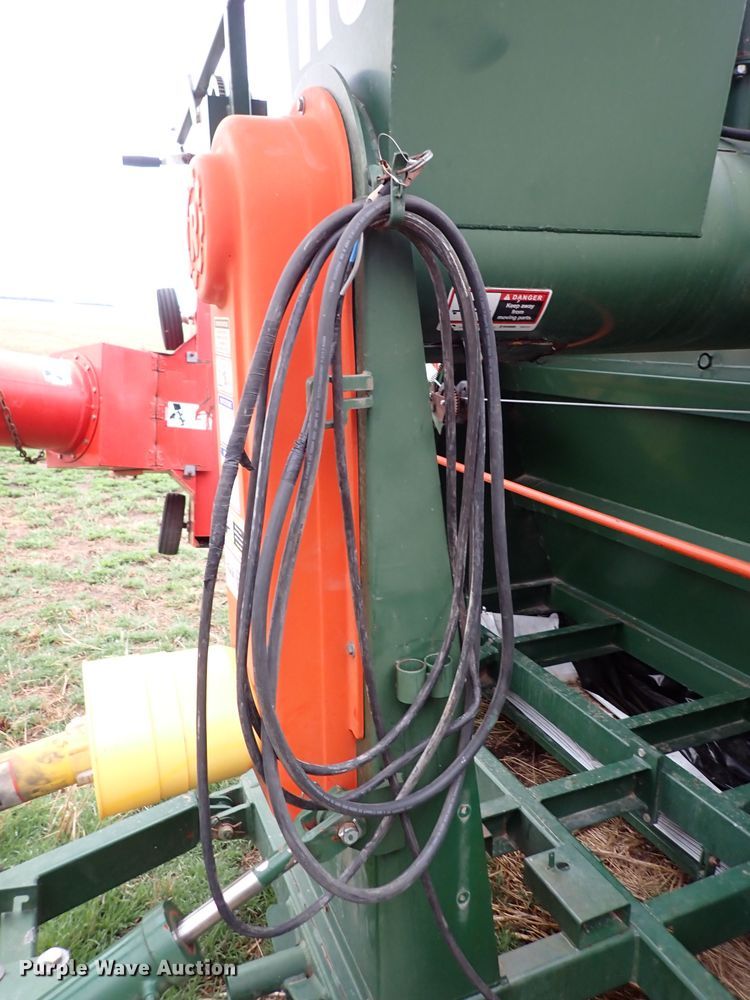 image for item DJ0239 Richiger R9 grain bagger