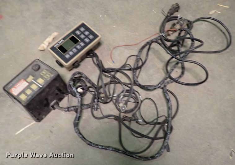 image for item DJ0240 John Deere 7200 Max Emerge 2  planter