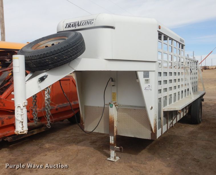 image for item DJ4979 2004 L-M livestock trailer
