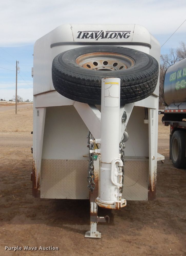 image for item DJ4979 2004 L-M livestock trailer