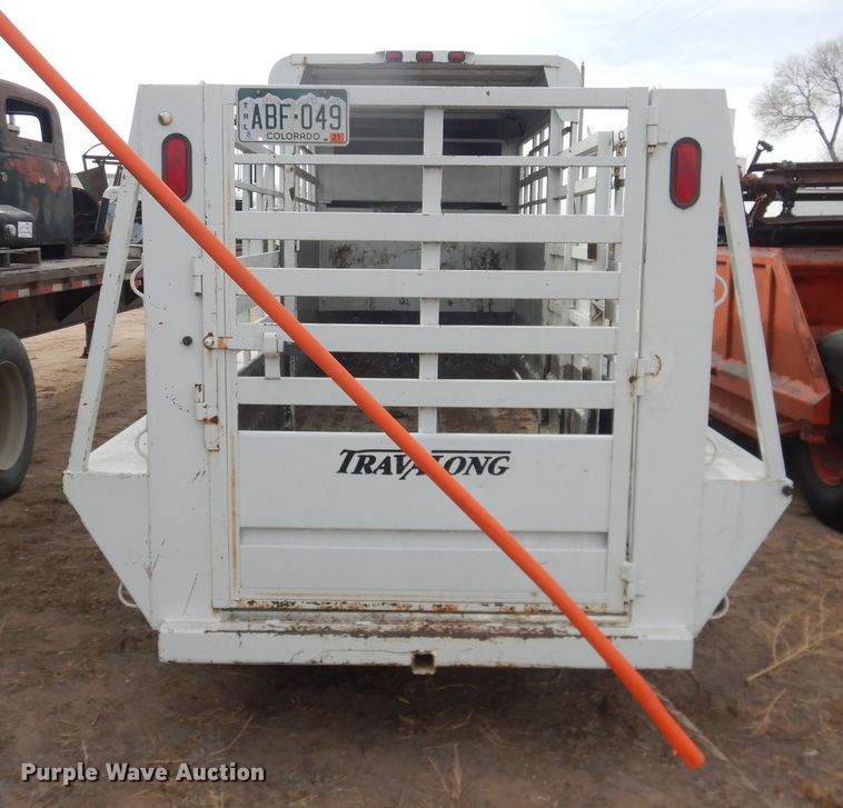 image for item DJ4979 2004 L-M livestock trailer