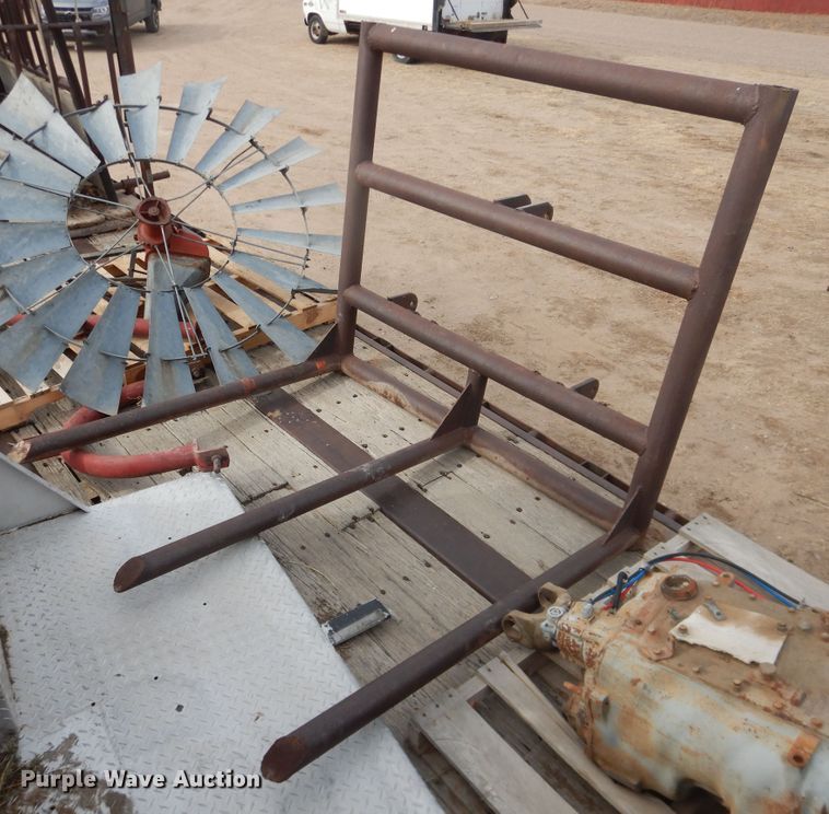 image for item DJ4982 Hay handling equipment