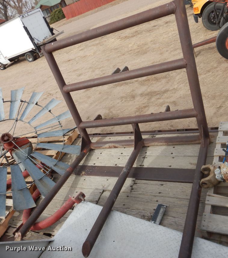 image for item DJ4982 Hay handling equipment