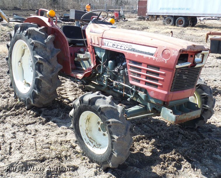 image for item DL0863 Yanmar YM3220D  MFWD tractor