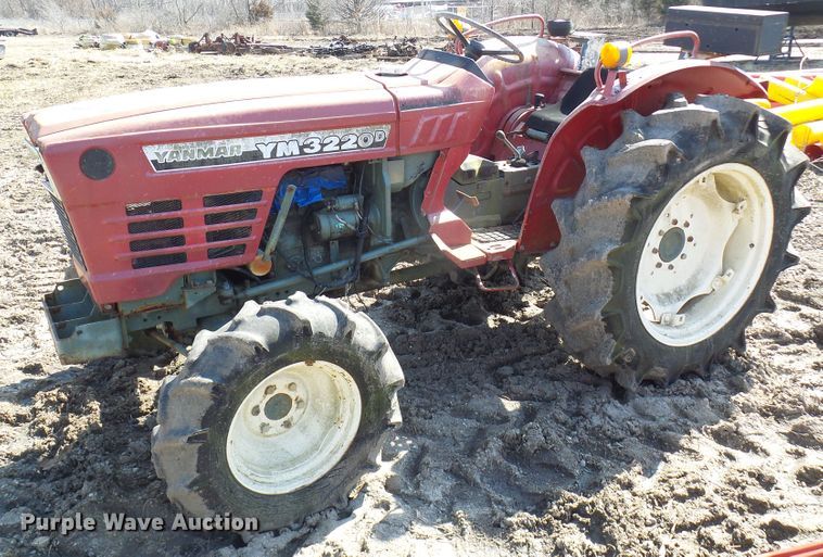 image for item DL0863 Yanmar YM3220D  MFWD tractor