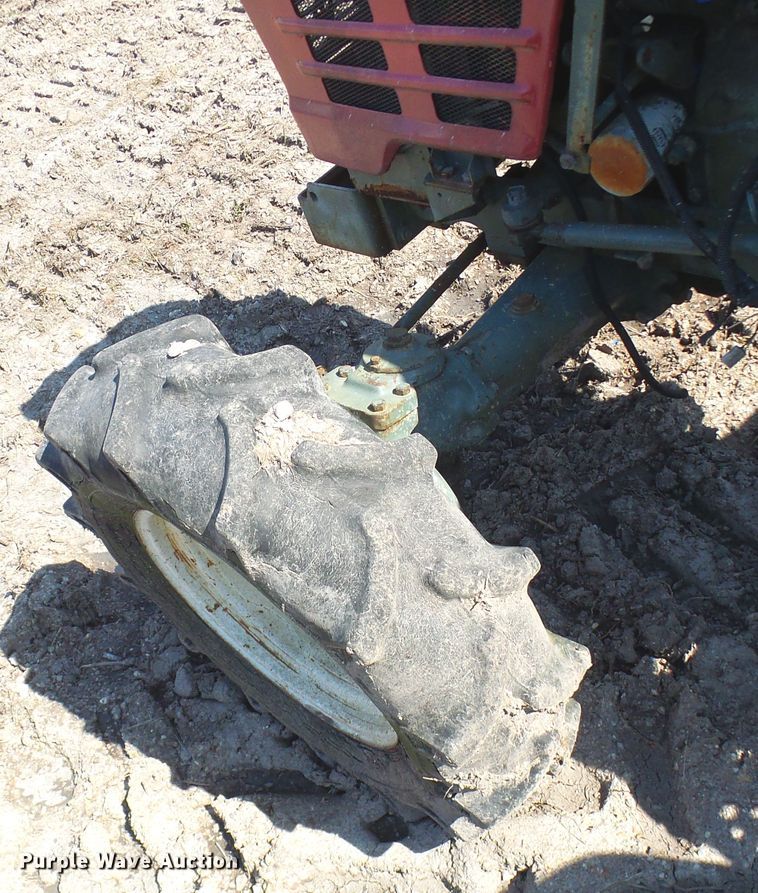 image for item DL0863 Yanmar YM3220D  MFWD tractor