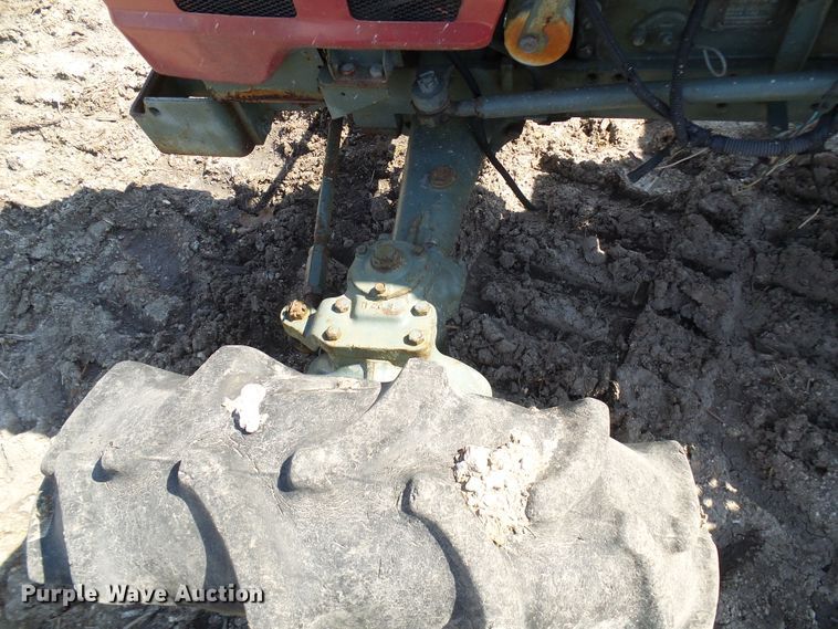 image for item DL0863 Yanmar YM3220D  MFWD tractor