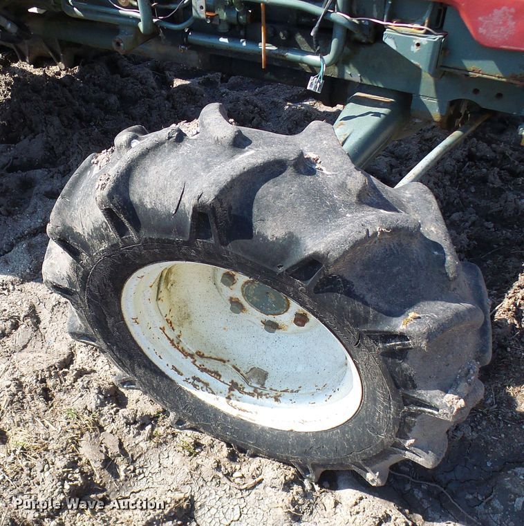 image for item DL0863 Yanmar YM3220D  MFWD tractor