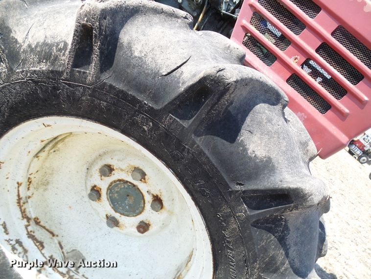 image for item DL0863 Yanmar YM3220D  MFWD tractor