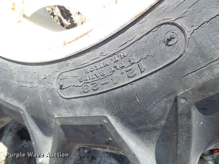 image for item DL0863 Yanmar YM3220D  MFWD tractor