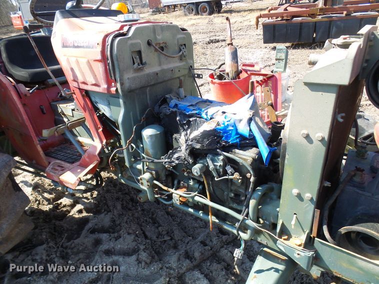 image for item DL0863 Yanmar YM3220D  MFWD tractor