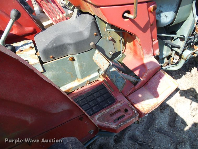 image for item DL0863 Yanmar YM3220D  MFWD tractor