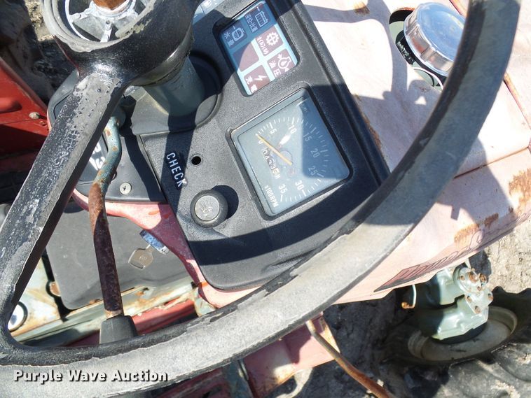 image for item DL0863 Yanmar YM3220D  MFWD tractor