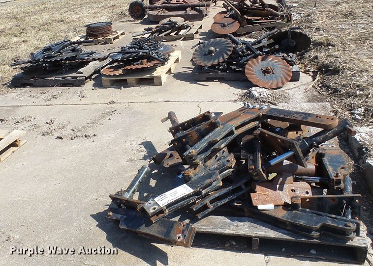 image for item DL0876 Great Plains tillage parts